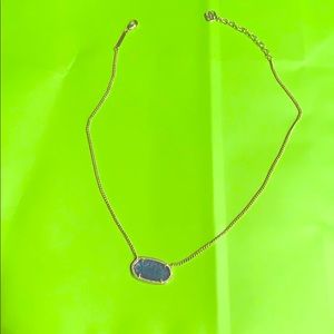 Kendra Scott necklace